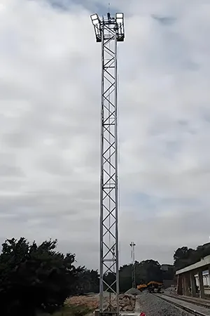 4-Legged Angular Steel Light Tower